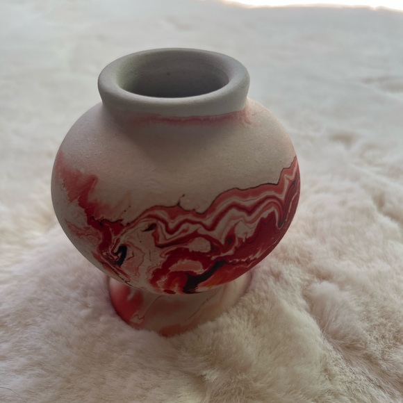Nemadji USA Pottery Mini Vase - Picture 5 of 5